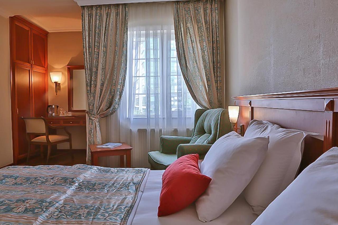 Elit Otel 4*